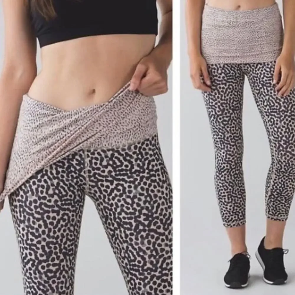 Lululemon Dance Roll Down Ace Spot Grain Wunder Under.